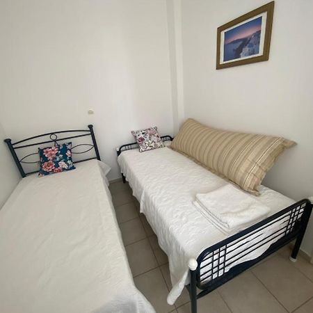 Aeolos Apartments Akrotírion 外观 照片