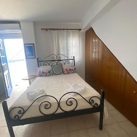 Aeolos Apartments Akrotírion 外观 照片