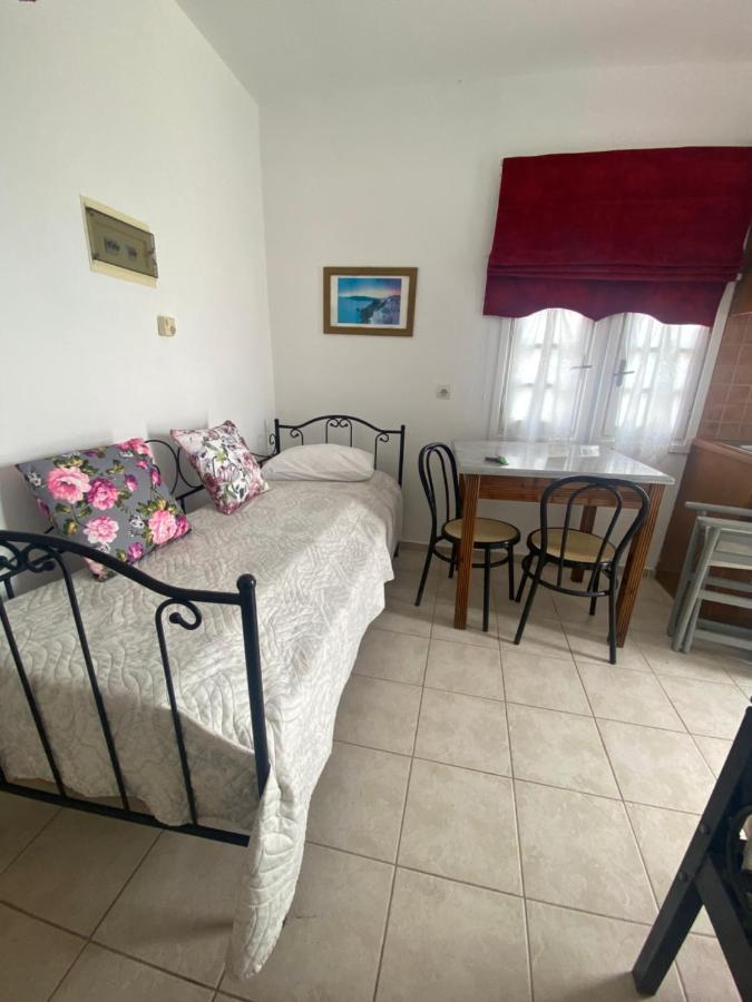 Aeolos Apartments Akrotírion 外观 照片