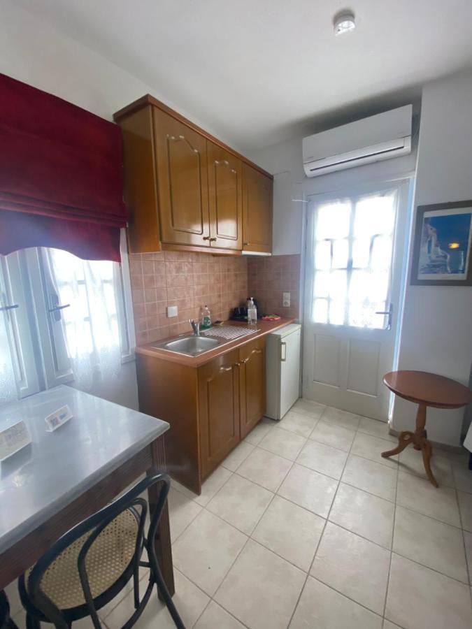 Aeolos Apartments Akrotírion 外观 照片